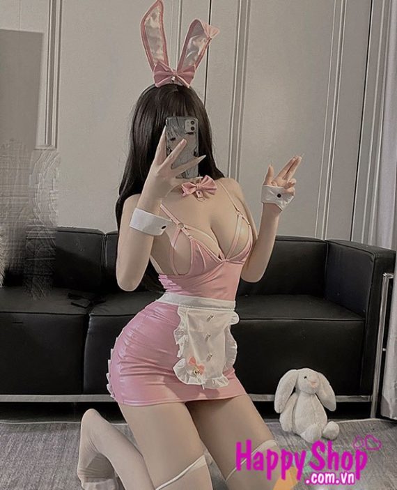 cosplay thỏ hầu gái